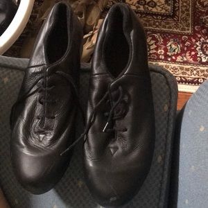 Tap shoes